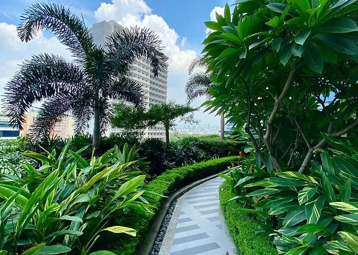 Ikigai's Alpha Makati View With Balcony Perfect For Relaxation Apartment
