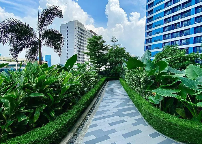 Ikigai's Alpha Makati View With Balcony Perfect For Relaxation *